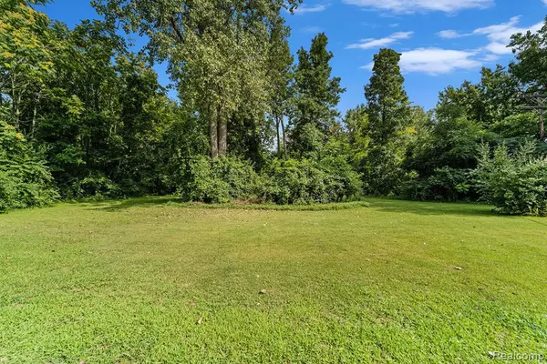 West Bloomfield, MI 48324,7275 Locklin