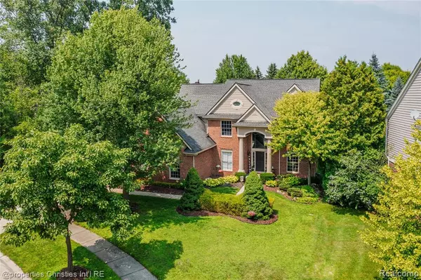 Novi, MI,47320 Autumn Park Court