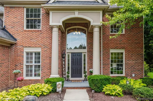 Novi, MI,47320 Autumn Park Court