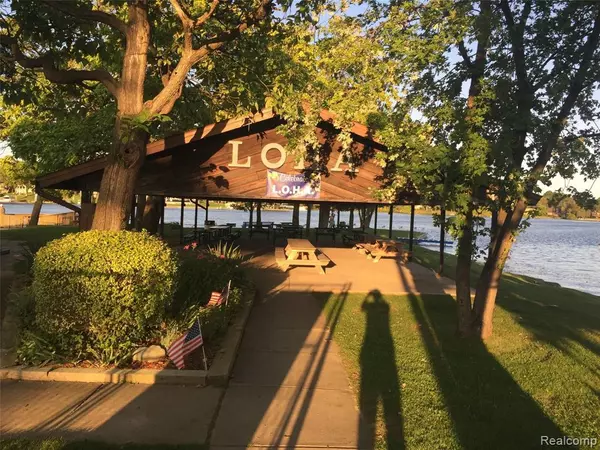 Waterford, MI,3703 BREAKER Street