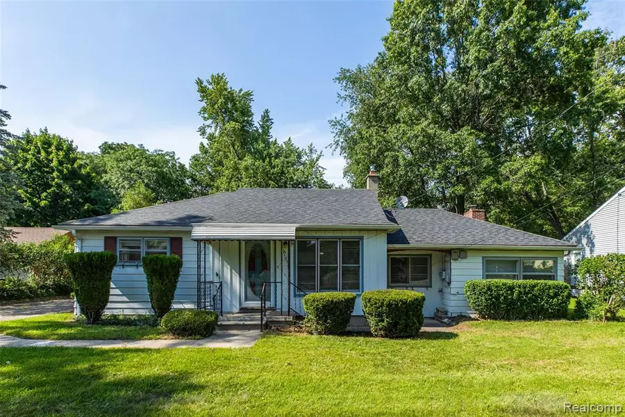 21272 MADA Avenue, Southfield, MI 48075