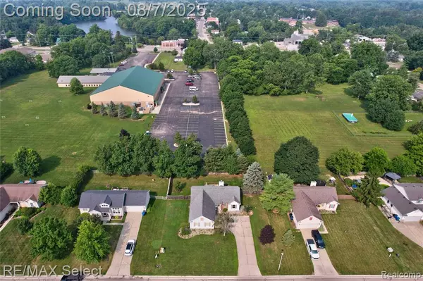 Goodrich Vlg, MI,8052 Rose Lane