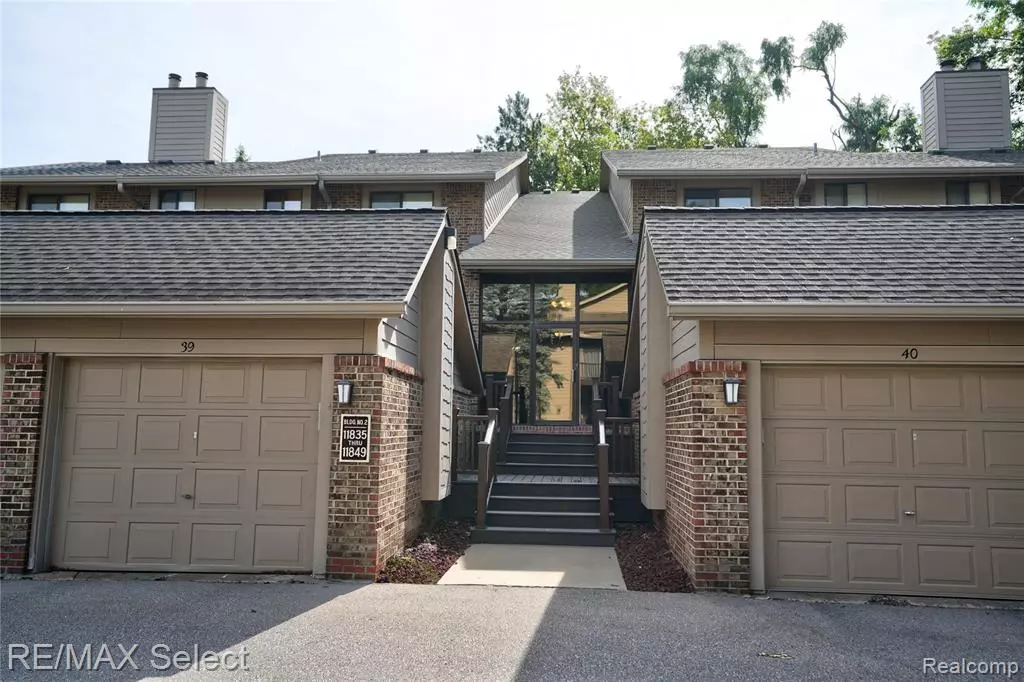 Plymouth, MI 48170,11839 Sycamore Drive