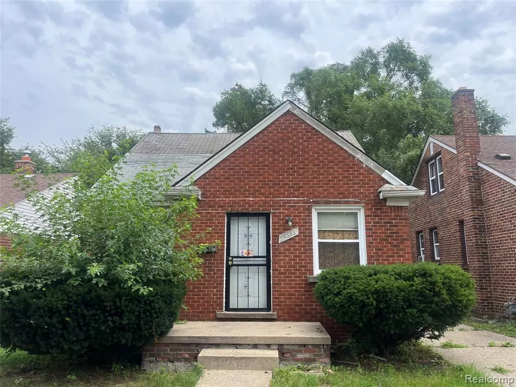 Detroit, MI 48205,19338 Waltham Street