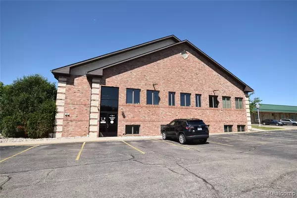 Grand Blanc, MI 48439,8469 S Saginaw Street
