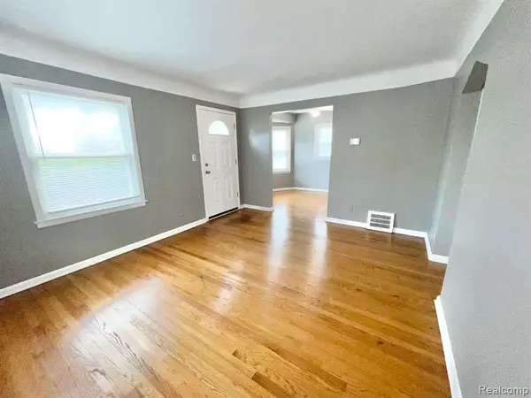 Royal Oak, MI 48067,1209 N Wilson Avenue