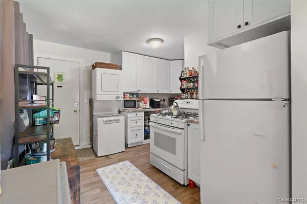 Westland, MI 48186,35720 Glen Street