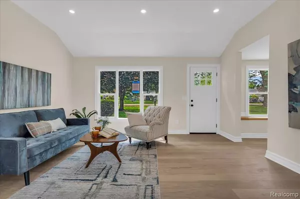 Grosse Ile, MI 48138,27853 Johnson Road