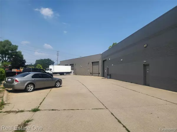 Warren, MI,12816-12832 E Nine Mile Road