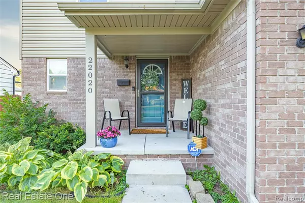 Saint Clair Shores, MI 48080,22020 Lange Street