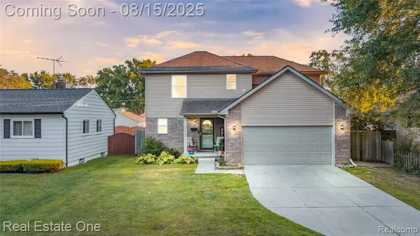 22020 Lange Street, Saint Clair Shores, MI 48080
