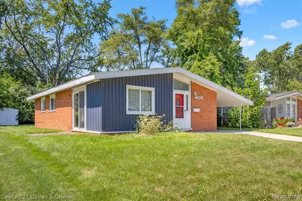 Southfield, MI 48076,29641 Fairfax Street