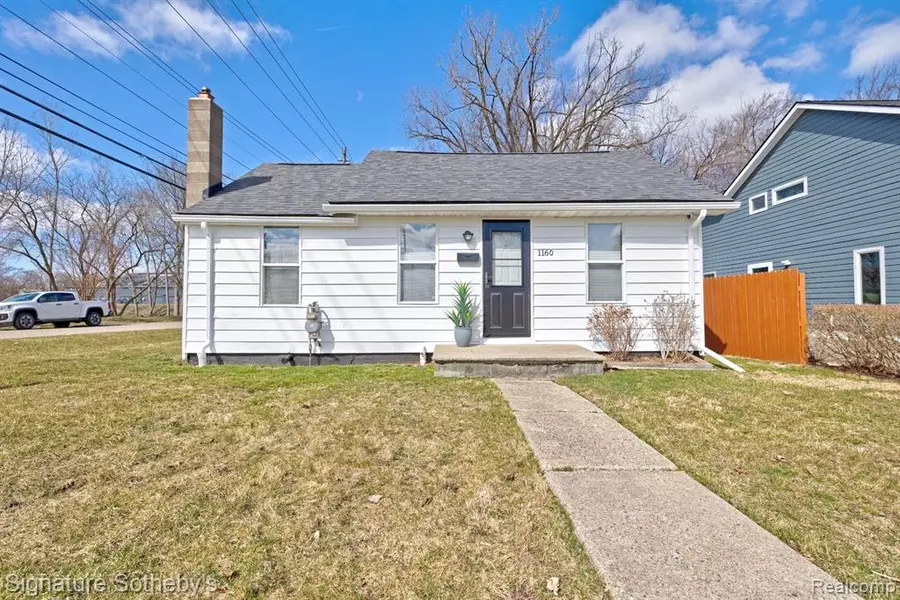 1160 Boston Avenue, Waterford, MI 48328