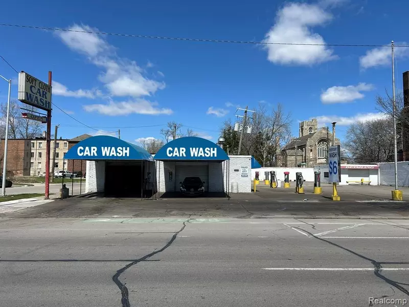 14615 E Jefferson Avenue, Detroit, MI 48215