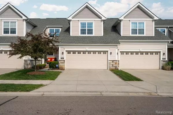 2548 Oxford Circle, Ann Arbor, MI 48103