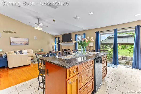 Macomb, MI 48044,22472 Streamside Drive