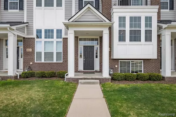 49527 LANTERN Way, Canton, MI 48188
