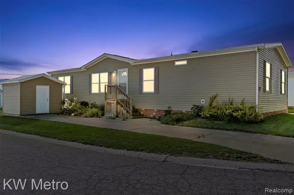 Northville, MI 48167,3544 Midsummer Lane