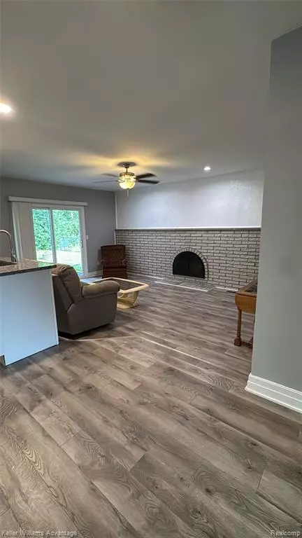 Canton, MI 48187,5975 Beaufort Drive