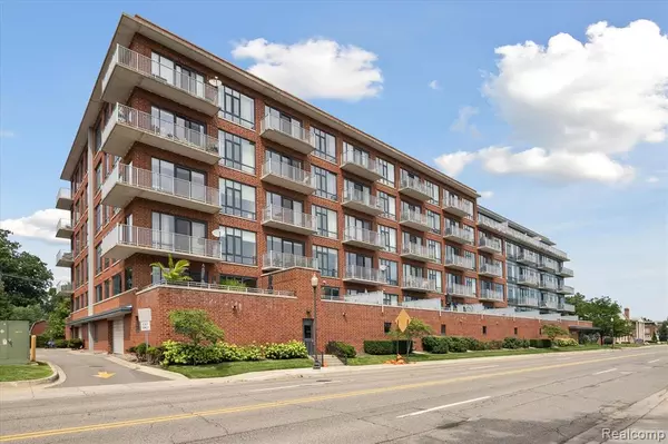 Royal Oak, MI 48067,101 Curry Avenue