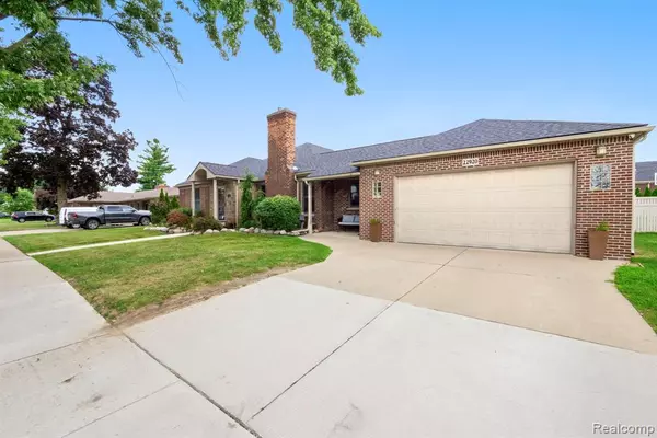 Dearborn, MI 48128,22920 Hollander Street