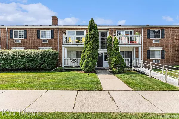 2400 Parmenter Boulevard, Royal Oak, MI 48073