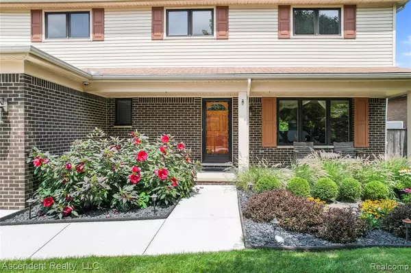 Troy, MI 48085,1453 Trevino Drive