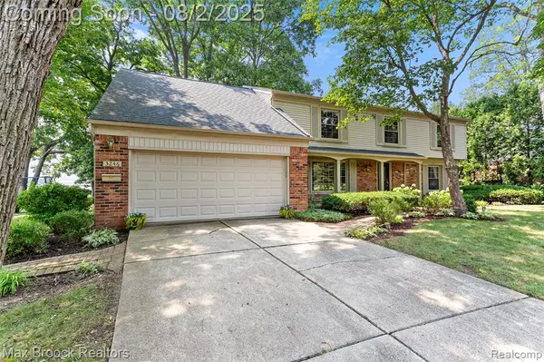 Bloomfield Hills, MI 48301,3246 E Breckenridge Lane