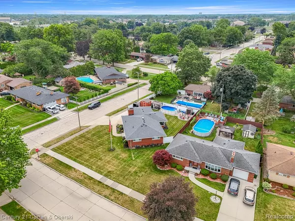 Allen Park, MI 48101,15823 Rose Drive