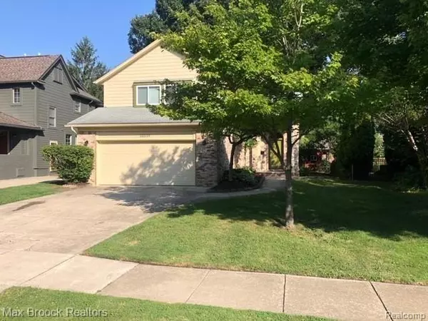 Beverly Hills, MI 48025,32239 AUBURN Drive