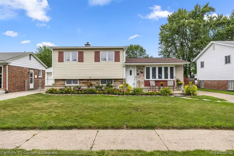 27444 Windsor Street, Garden City, MI