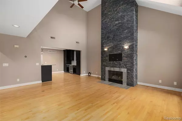 Royal Oak, MI 48067,1443 S Washington Avenue