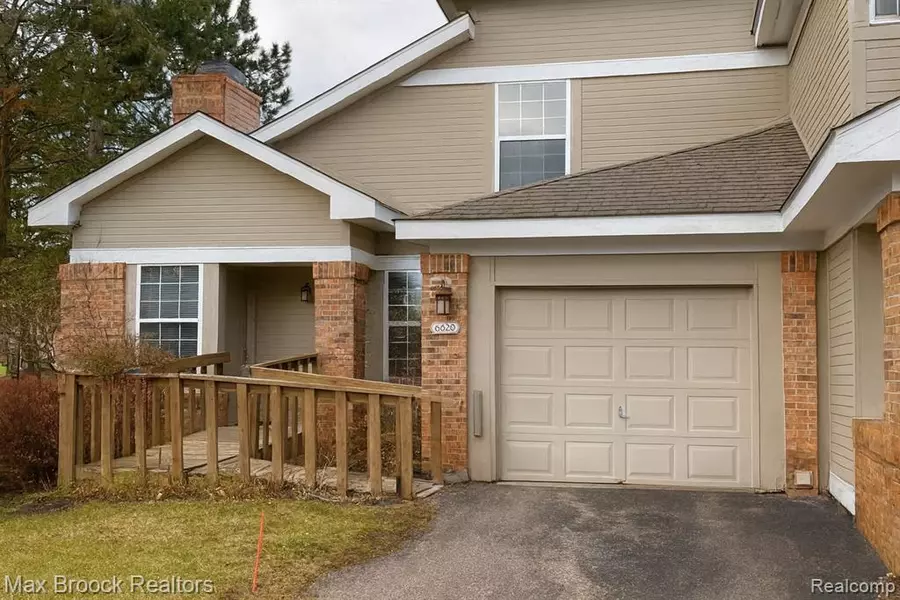 6620 Fireside Court, West Bloomfield, MI