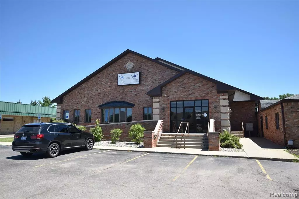 Grand Blanc, MI 48439,8469 S Saginaw Street