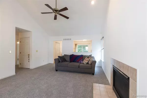 Westland, MI,34883 Poplar Lane