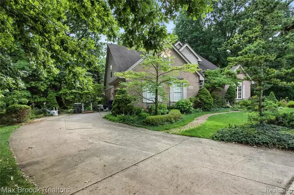 Canton, MI 48187,46859 Hendrie Court