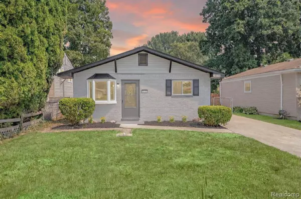 39588 Chart Street, Harrison Township, MI