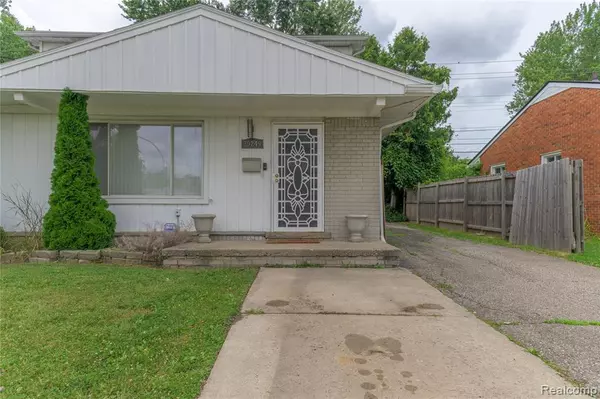 Southfield, MI 48076,29249 Everett Street