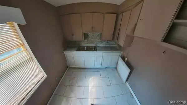 Detroit, MI 48234,19721 Klinger Street