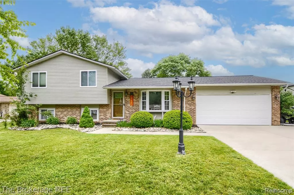 Davison, MI 48423,2270 Popplewood Court