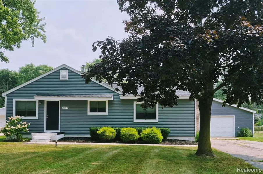 5364 Drayton Road, Clarkston, MI