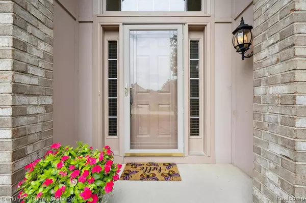 Canton, MI 48187,6680 Kings Mill Drive