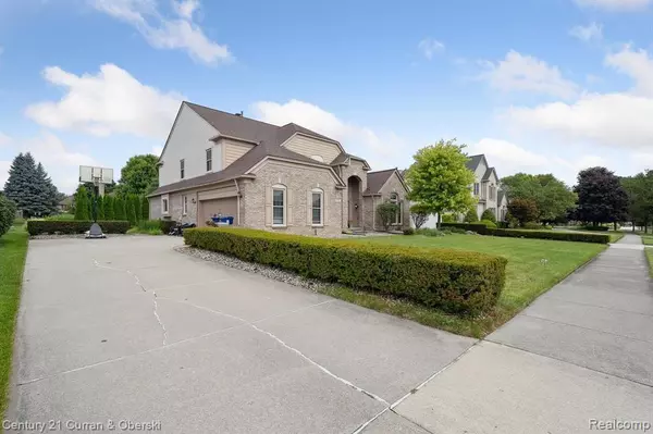 Canton, MI 48187,6680 Kings Mill Drive