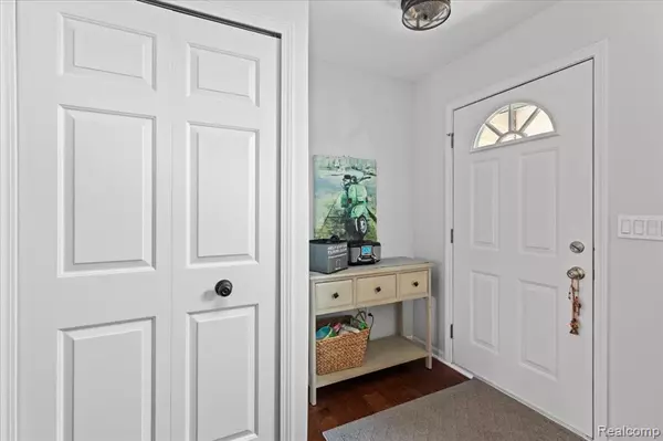 Brighton, MI 48116,9327 Huron Park Drive