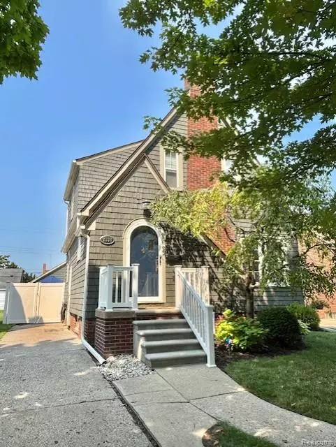 2336 22nd Street, Wyandotte, MI 48192