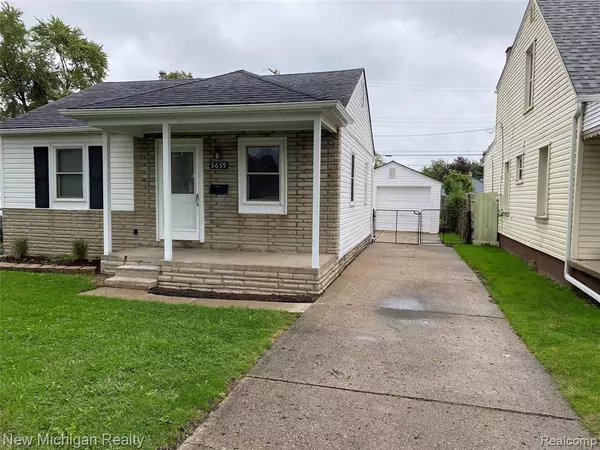 Dearborn Heights, MI 48125,5659 CLIPPERT Street