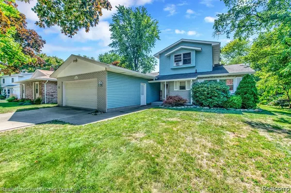 Port Huron, MI 48060,3011 W Woodland Drive