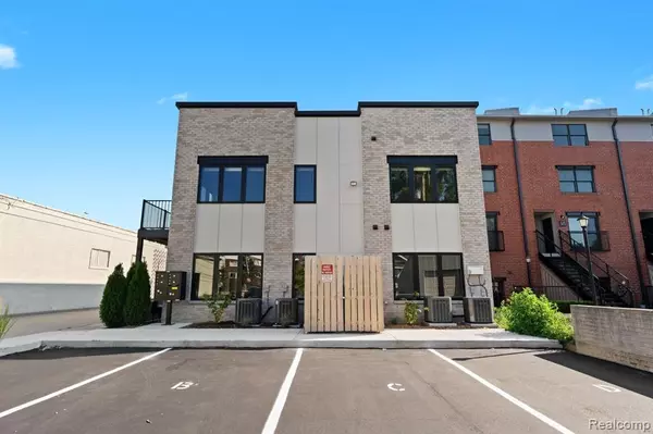 105 N Laurel Street, Royal Oak, MI 48067