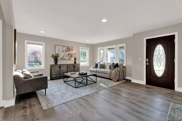 Birmingham, MI 48009,410 CATALPA Drive