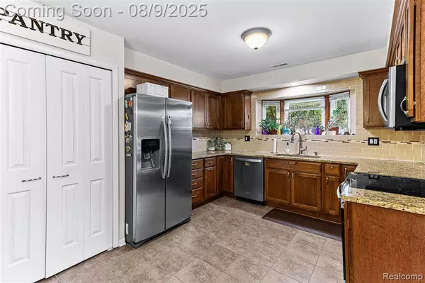 Canton, MI 48187,42579 Collingham Court